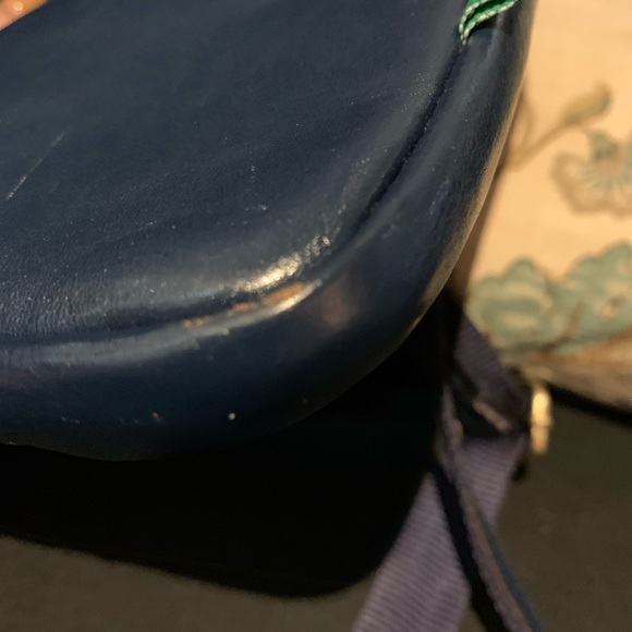 Vera Pelle Italian Leather Crossbody - Picture 9 of 11